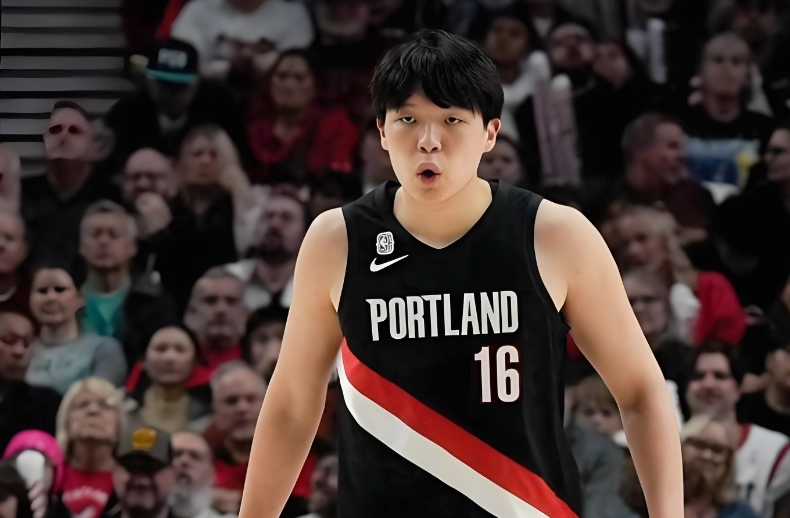 云开体育-杨瀚森第21场DNP：全场板凳坐穿 见证开拓者无缘23分逆转